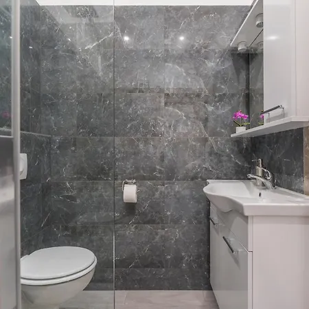 Alojamento de Acomodação e Pequeno-almoço Roberto