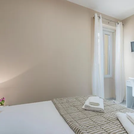 Roberto krevet i doručak Porec